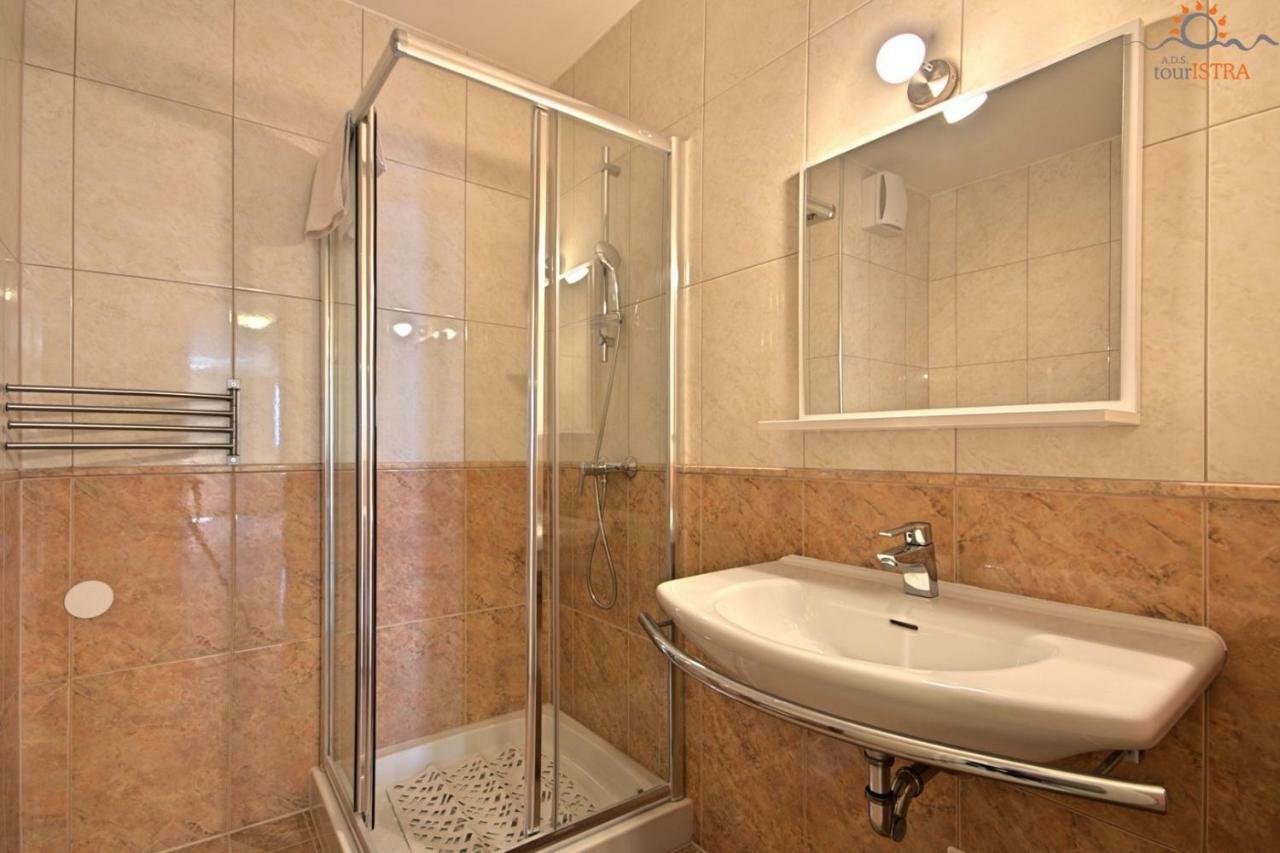 Rotonda Novigrad Gasthof Novigrad Istria
