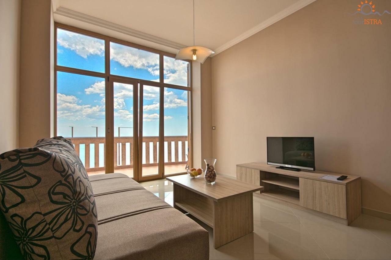 Rotonda Novigrad 3*